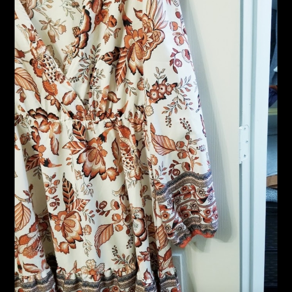 NWOT  Floral Long Sleeve Dress